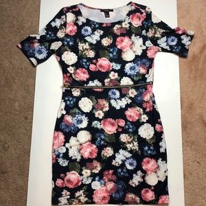 Floral Bodycon Dress with Zipper on Waistline